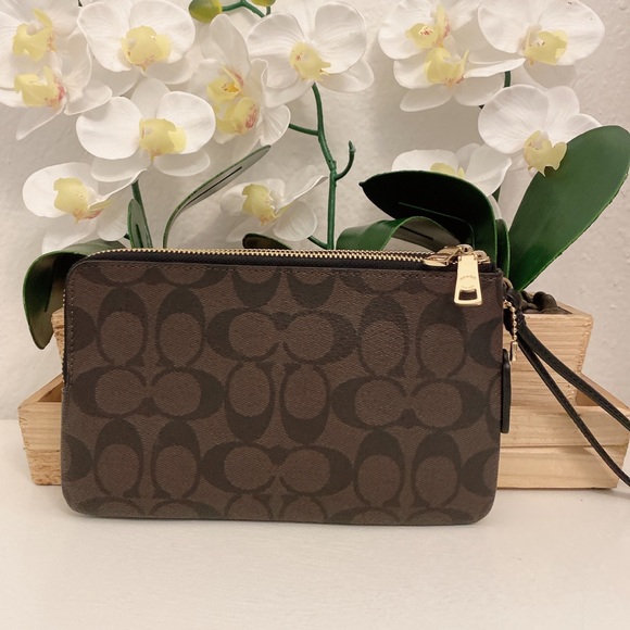 Coach Double Zip Wristlet F16109 - Picture 3 of 6